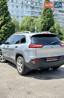 Позашляховик / Кросовер Jeep Cherokee 2013 в 