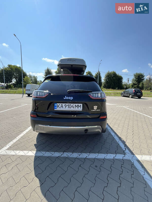 Внедорожник / Кроссовер Jeep Cherokee 2018 в Киеве