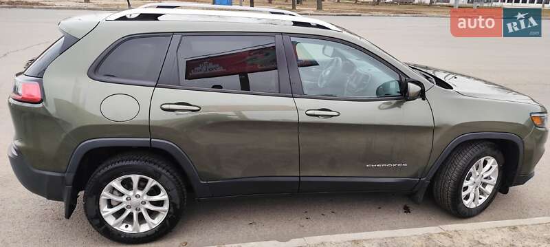 Внедорожник / Кроссовер Jeep Cherokee 2019 в Харькове