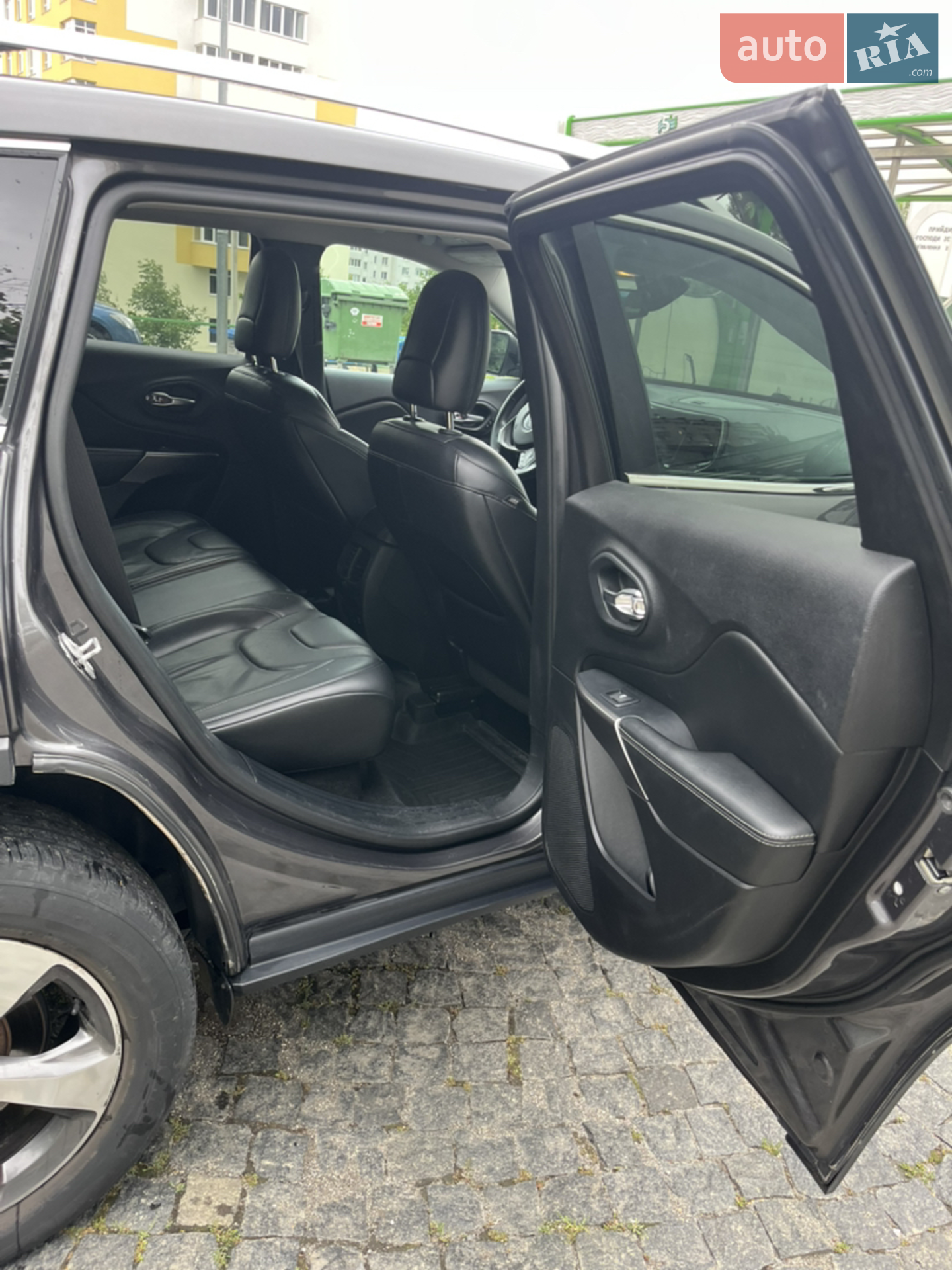 2019 Jeep Cherokee - мініатюра 14