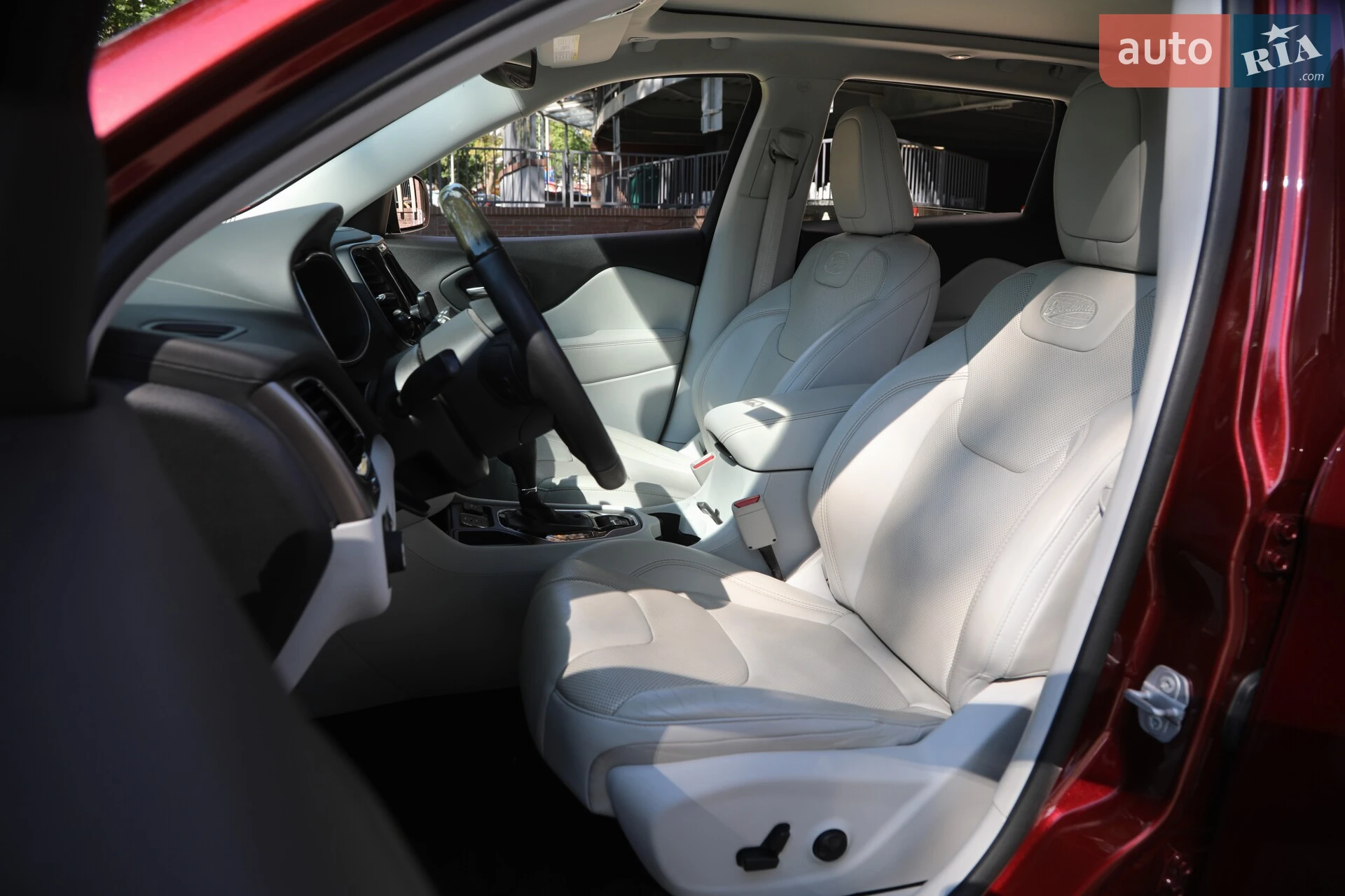 2018 Jeep Cherokee - мініатюра 8