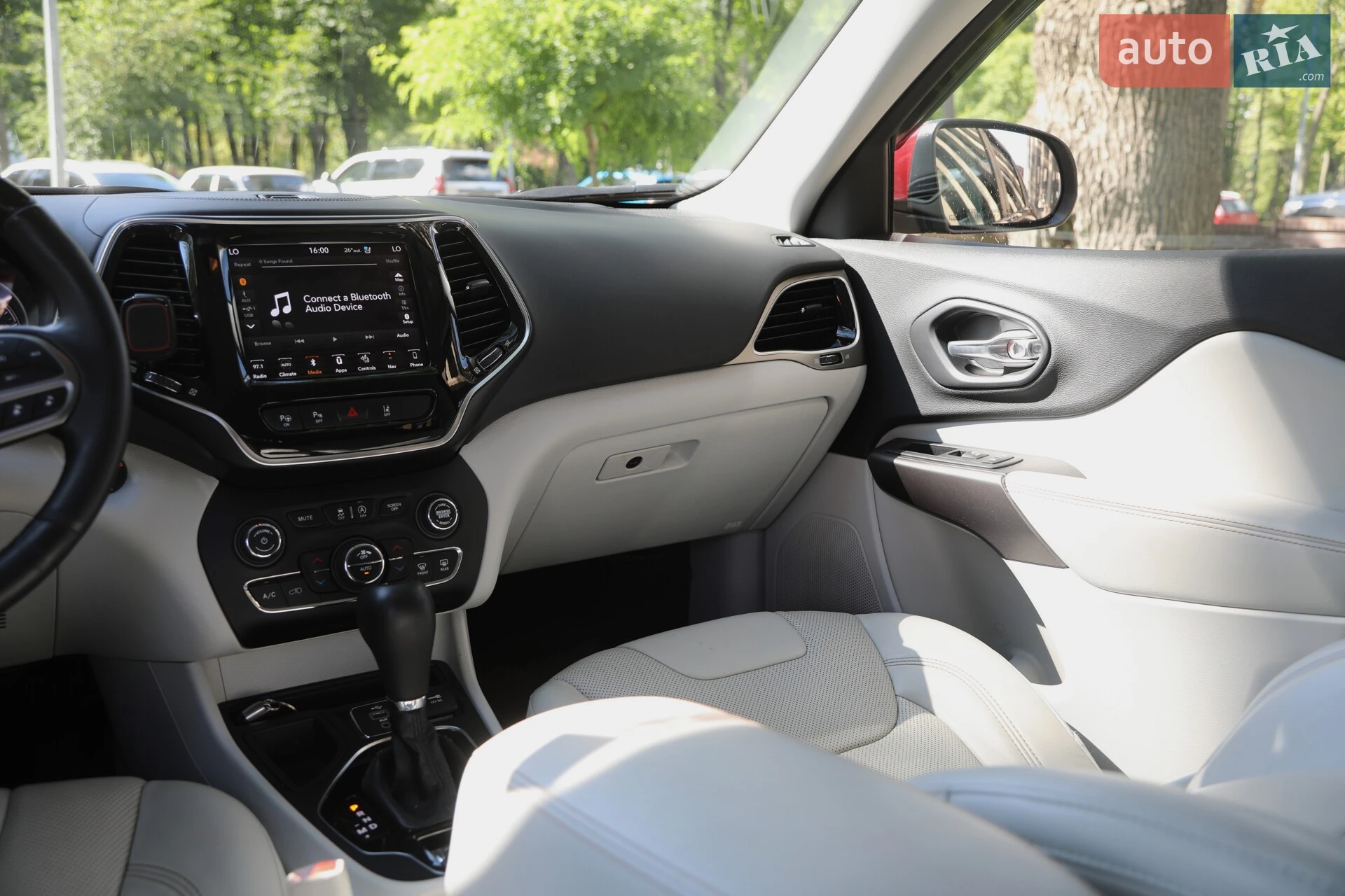 2018 Jeep Cherokee - мініатюра 14
