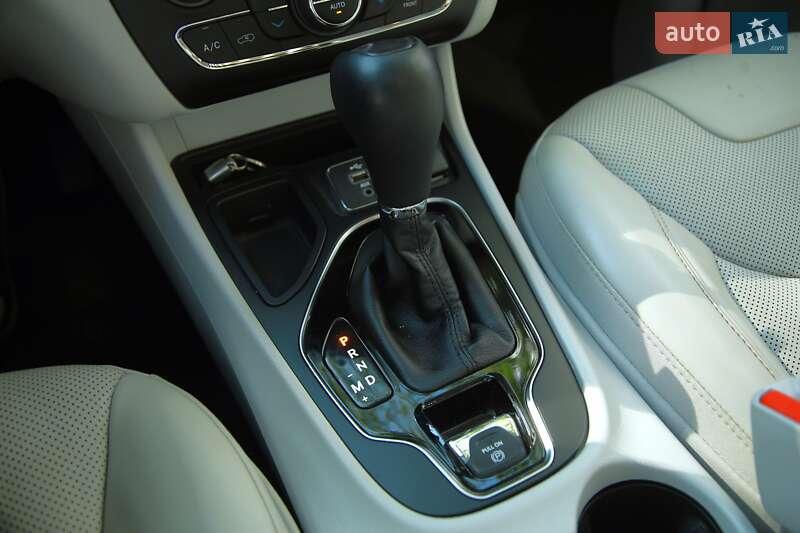 Внедорожник / Кроссовер Jeep Cherokee 2018 в Харькове