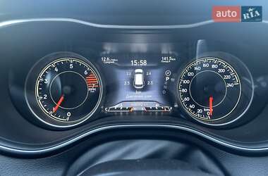 Внедорожник / Кроссовер Jeep Cherokee 2021 в 