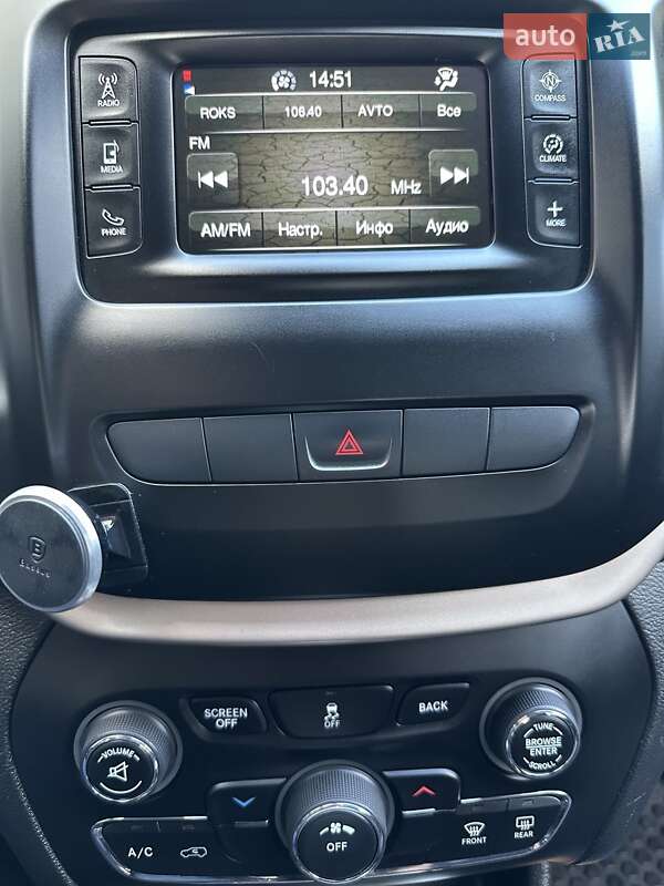 Позашляховик / Кросовер Jeep Cherokee 2014 в Сумах