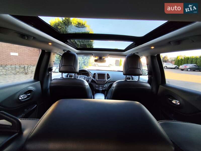 Позашляховик / Кросовер Jeep Cherokee 2019 в Кременчуці