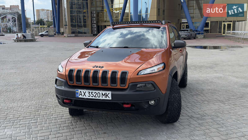Позашляховик / Кросовер Jeep Cherokee 2014 в Харкові