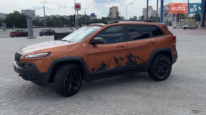 Позашляховик / Кросовер Jeep Cherokee 2014 в Харкові