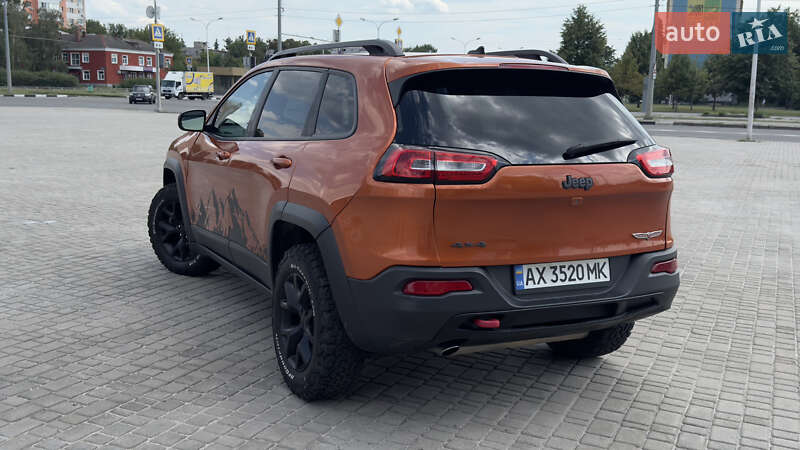 Позашляховик / Кросовер Jeep Cherokee 2014 в Харкові