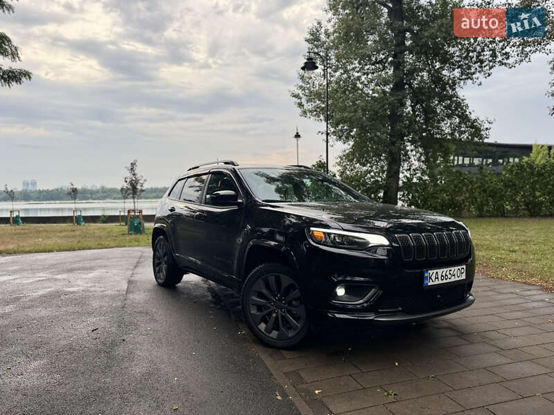 Внедорожник / Кроссовер Jeep Cherokee 2020 в Киеве