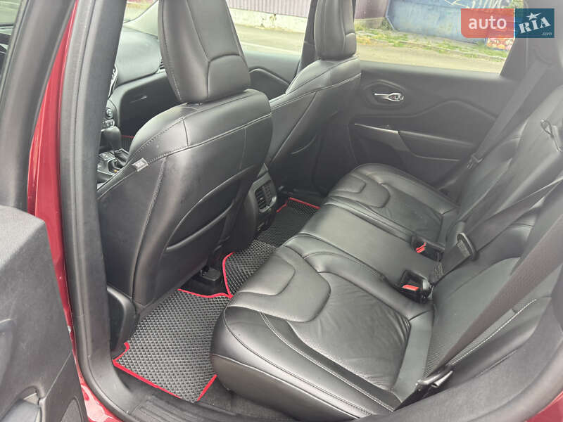 Внедорожник / Кроссовер Jeep Cherokee 2019 в Радомышле фото 18 Внедорожник / Кроссовер Jeep Cherokee 2019 в Радомышле