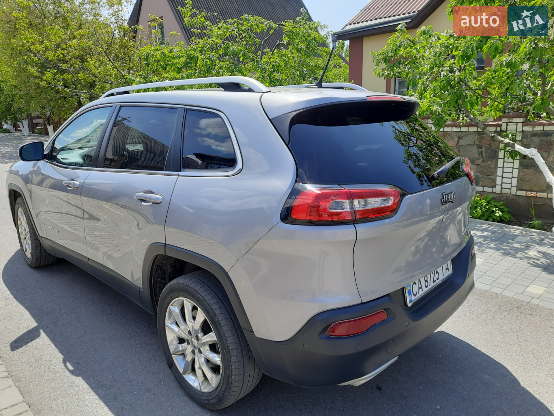 2014 Jeep Cherokee - мініатюра 3