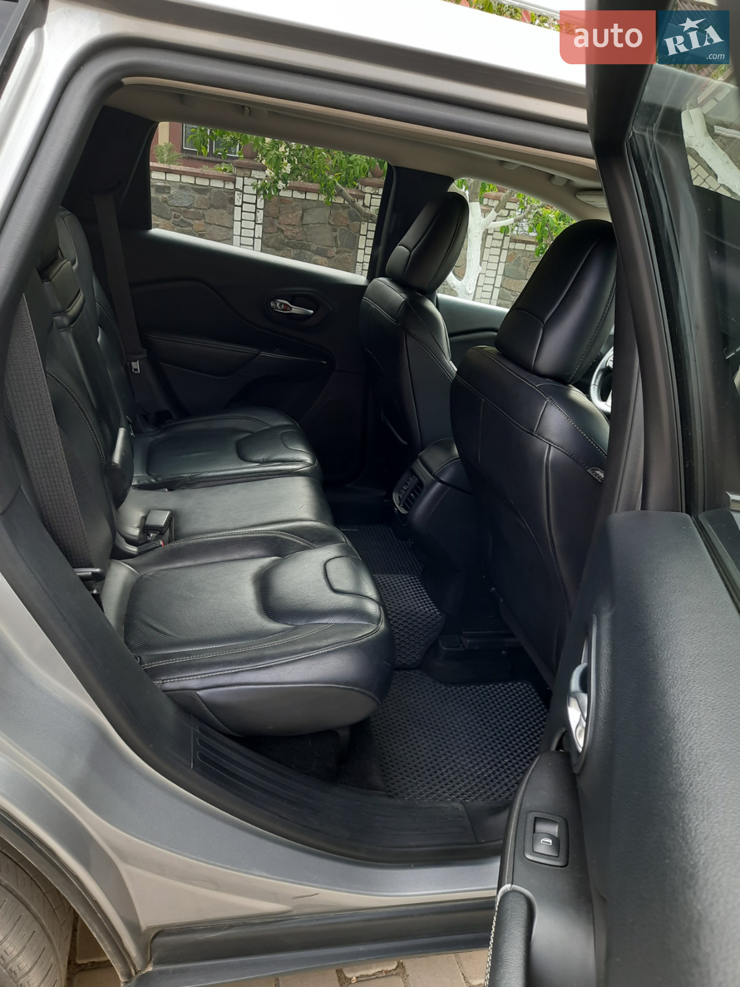 2014 Jeep Cherokee - мініатюра 13