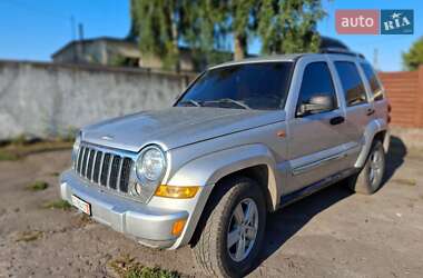 Внедорожник / Кроссовер Jeep Cherokee 2006 в Сарнах