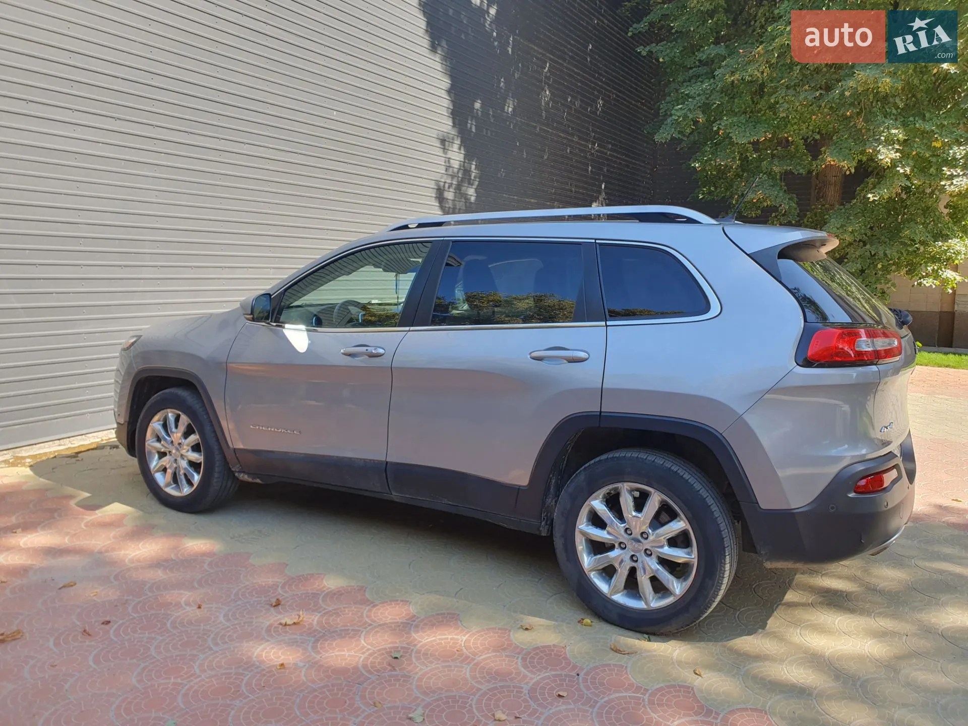 2014 Jeep Cherokee - мініатюра 4