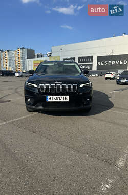 Внедорожник / Кроссовер Jeep Cherokee 2018 в 