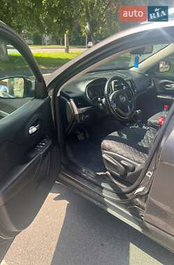 Позашляховик / Кросовер Jeep Cherokee 2014 в Броварах