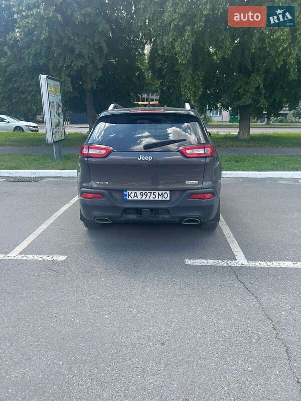 Внедорожник / Кроссовер Jeep Cherokee 2014 в Броварах