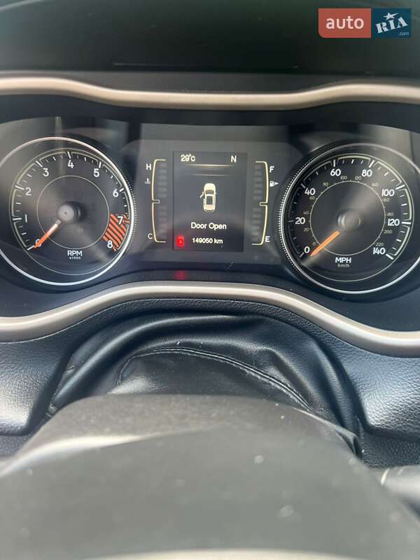 Внедорожник / Кроссовер Jeep Cherokee 2014 в Броварах