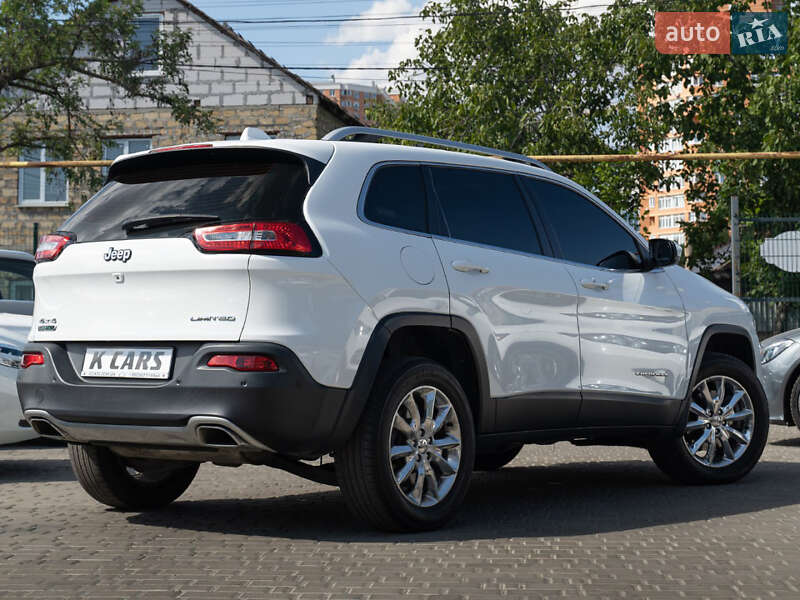 Внедорожник / Кроссовер Jeep Cherokee 2015 в Одессе
