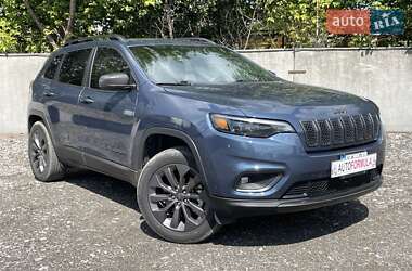 Внедорожник / Кроссовер Jeep Cherokee 2020 в Киеве