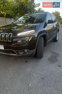 Внедорожник / Кроссовер Jeep Cherokee 2015 в Ровно