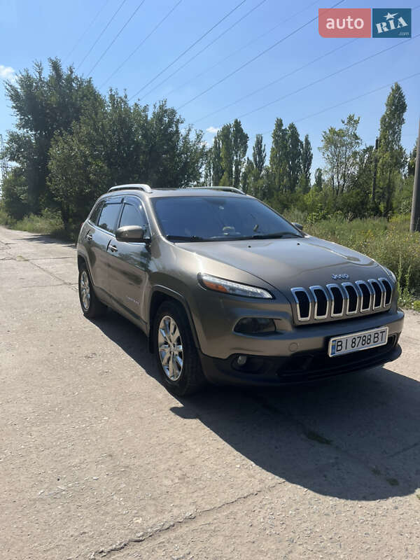 Внедорожник / Кроссовер Jeep Cherokee 2016 в 