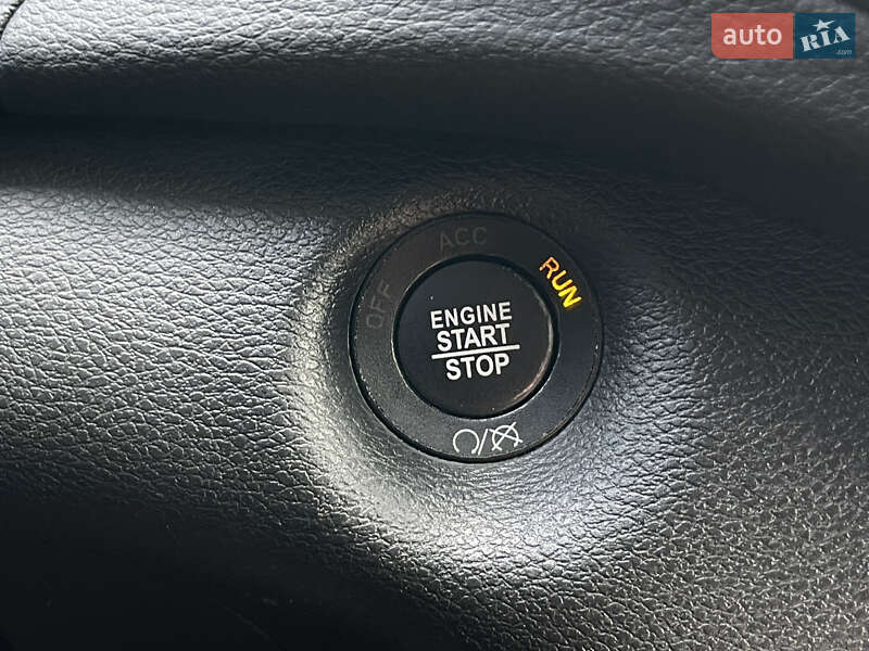 Внедорожник / Кроссовер Jeep Cherokee 2020 в Бердичеве