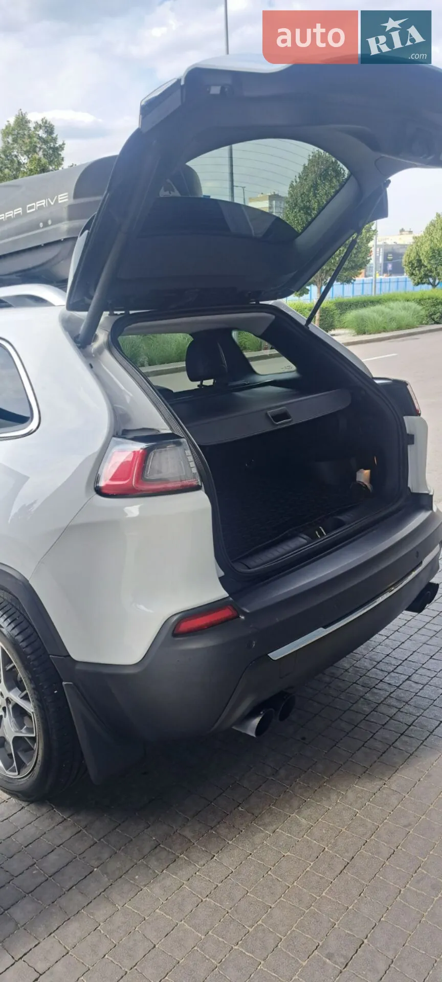 2019 Jeep Cherokee - мініатюра 6