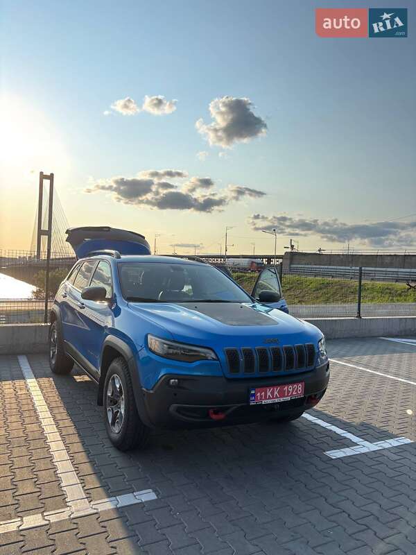 Позашляховик / Кросовер Jeep Cherokee 2020 в Києві фото 7 Позашляховик / Кросовер Jeep Cherokee 2020 в Києві