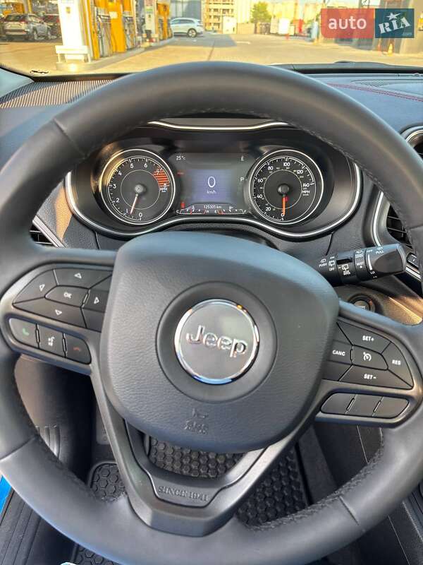 Позашляховик / Кросовер Jeep Cherokee 2020 в Києві фото 11 Позашляховик / Кросовер Jeep Cherokee 2020 в Києві
