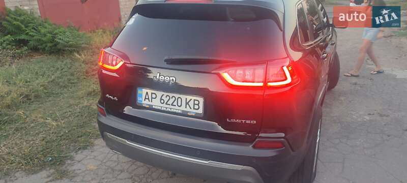 Внедорожник / Кроссовер Jeep Cherokee 2018 в Запорожье