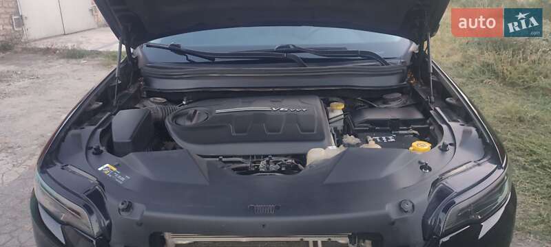 Внедорожник / Кроссовер Jeep Cherokee 2018 в Запорожье