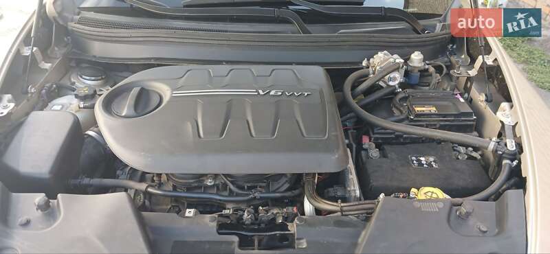 Позашляховик / Кросовер Jeep Cherokee 2015 в Кривому Розі