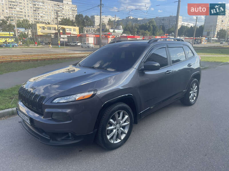 Внедорожник / Кроссовер Jeep Cherokee 2018 в Харькове фото 10 Внедорожник / Кроссовер Jeep Cherokee 2018 в Харькове