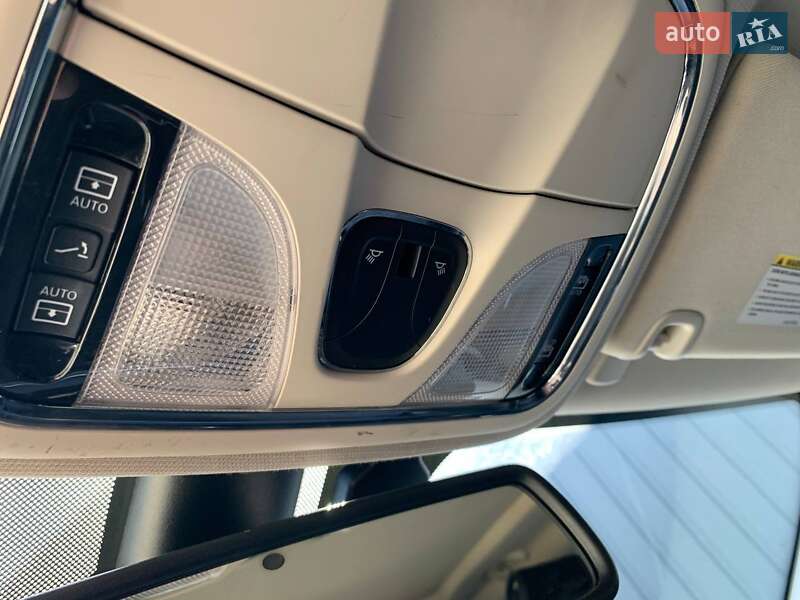 Внедорожник / Кроссовер Jeep Cherokee 2017 в Киеве