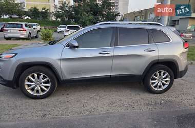 Позашляховик / Кросовер Jeep Cherokee 2015 в Києві