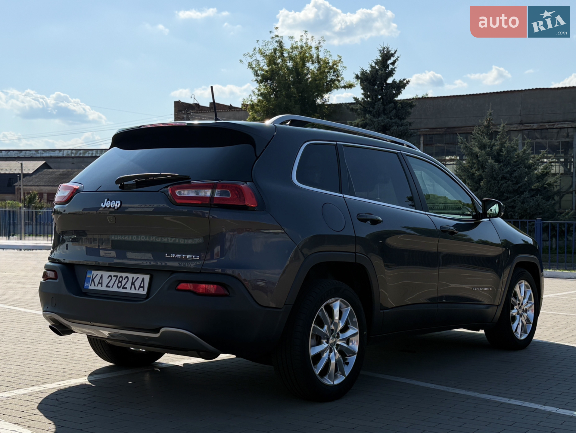 2015 Jeep Cherokee - мініатюра 5