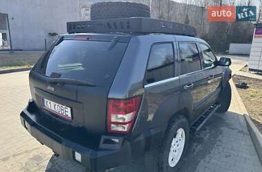 Внедорожник / Кроссовер Jeep Cherokee 2006 в 