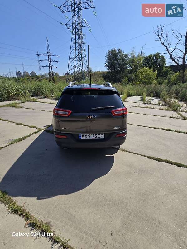 Внедорожник / Кроссовер Jeep Cherokee 2016 в Харькове фото 10 Внедорожник / Кроссовер Jeep Cherokee 2016 в Харькове