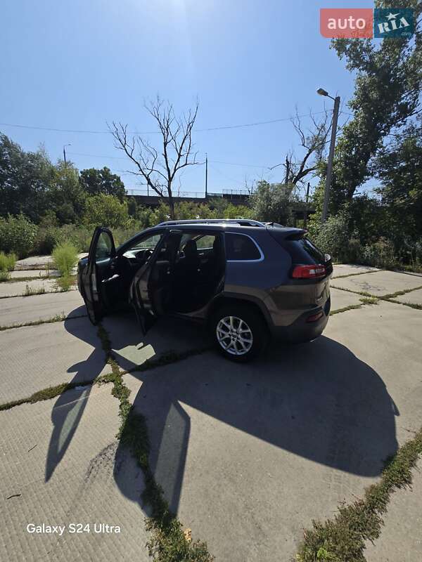 Внедорожник / Кроссовер Jeep Cherokee 2016 в Харькове фото 18 Внедорожник / Кроссовер Jeep Cherokee 2016 в Харькове