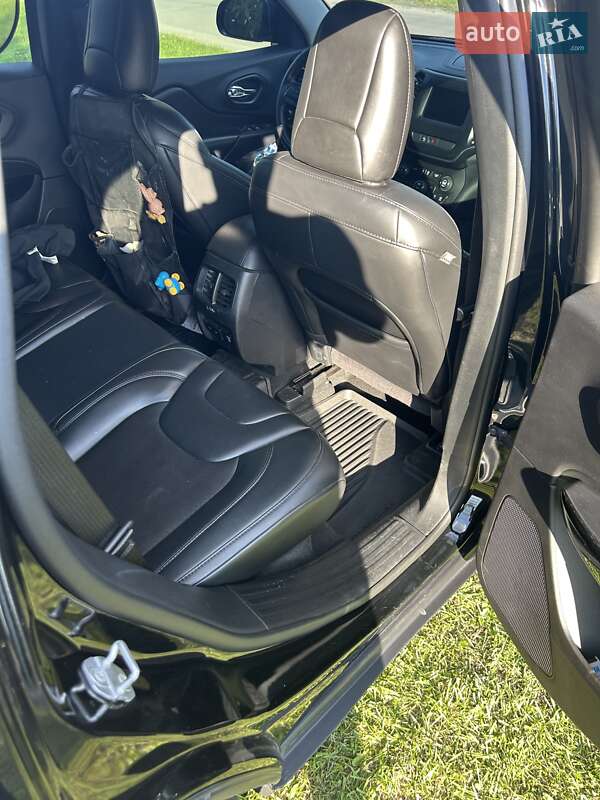 Внедорожник / Кроссовер Jeep Cherokee 2020 в Киеве фото 25 Внедорожник / Кроссовер Jeep Cherokee 2020 в Киеве