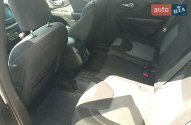 Внедорожник / Кроссовер Jeep Cherokee 2014 в 