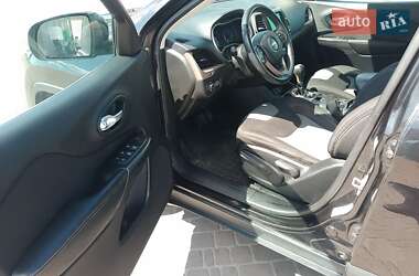 Внедорожник / Кроссовер Jeep Cherokee 2014 в 