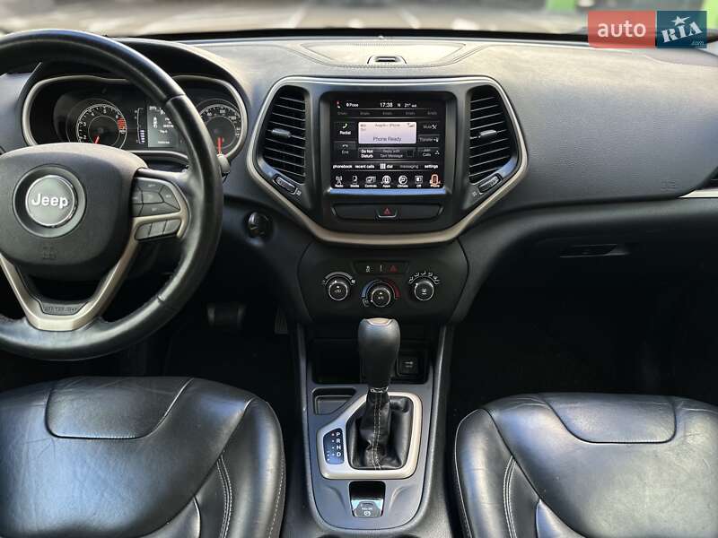 Позашляховик / Кросовер Jeep Cherokee 2017 в Києві фото 24 Позашляховик / Кросовер Jeep Cherokee 2017 в Києві