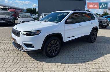 Внедорожник / Кроссовер Jeep Cherokee 2020 в 