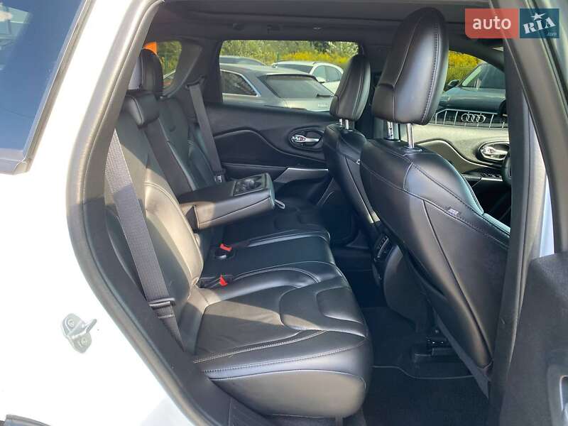 Внедорожник / Кроссовер Jeep Cherokee 2020 в Львове фото 24 Внедорожник / Кроссовер Jeep Cherokee 2020 в Львове
