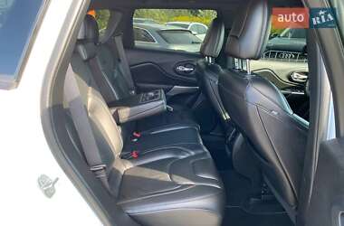 Внедорожник / Кроссовер Jeep Cherokee 2020 в 