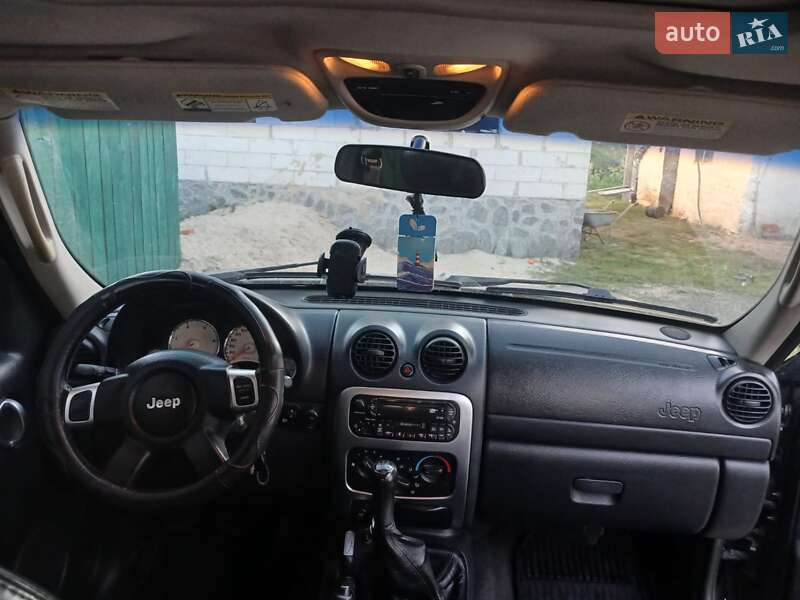 Позашляховик / Кросовер Jeep Cherokee 2002 в Котельві