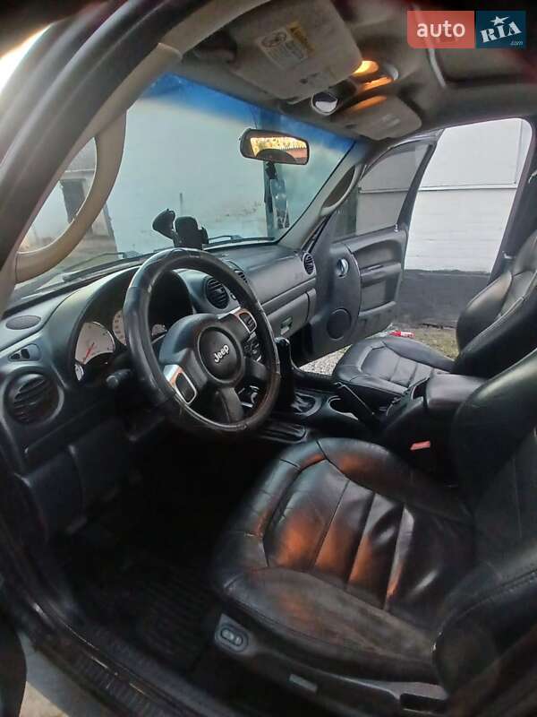 Позашляховик / Кросовер Jeep Cherokee 2002 в Котельві